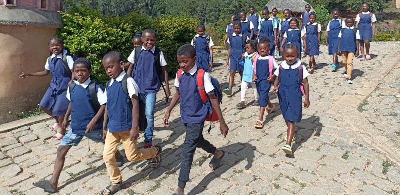 Dzieci wyleczone z trądu lub dzieci, których rodzice byli chorzy