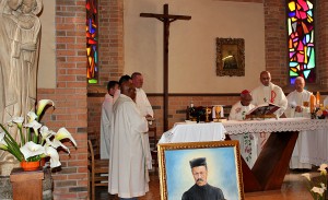 Podczas uroczystości 100.lecia śmierci  Jana Beyzyma w Maranie - Msza św. pod przew. abp. Philiberta 